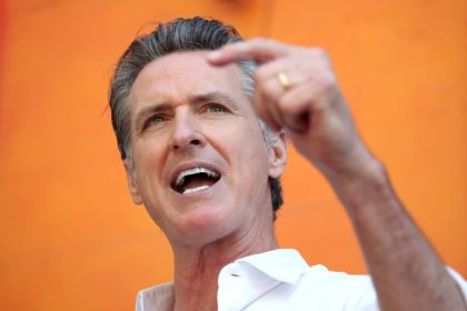 California Gov. Gavin Newsom announced crime reduction measures before roasting the White House with an AI-assisted burn