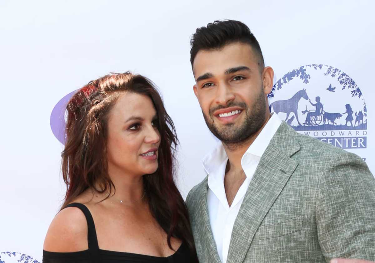 Britney Spears and Sam Asghari attend the 2019 Daytime Beauty Awards at The Taglyan Complex on September 20, 2019, in Los Angeles, California. (Image Source: Getty Images | Photo by Paul Archuleta)
