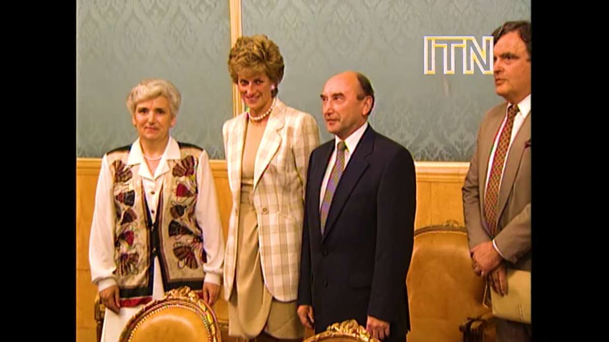 Princess Diana during a visit to Russia. (Image Source: YouTube | ITN Archives)