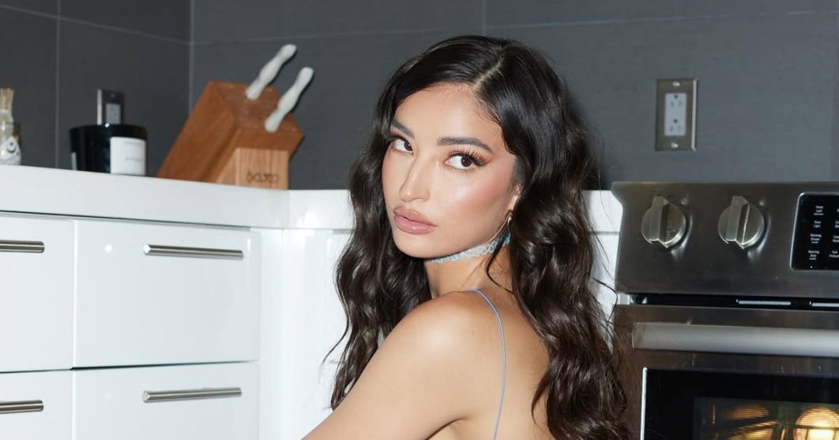 Litzy Lara Banuelos( Emily) Credits : Instagram|@emilywillisx3)