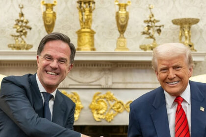 Donald Trump in the Oval Office with NATO Secretary General Mark Rutte.