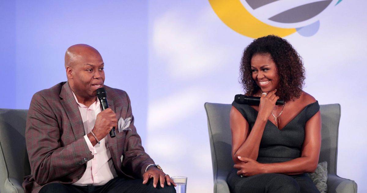 Michelle Obama With Her Brother Craig Robinson.