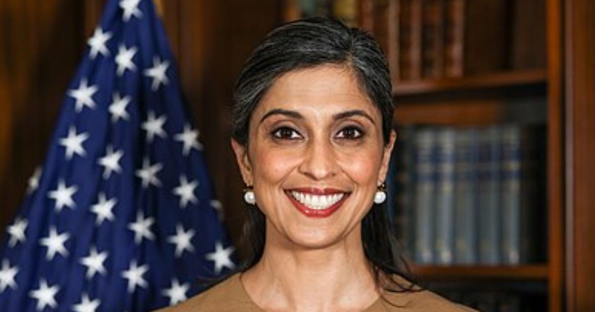 Official portrait of Usha Vance, second lady of the United States, 19 January 2025 (via Wikimedia Commons)