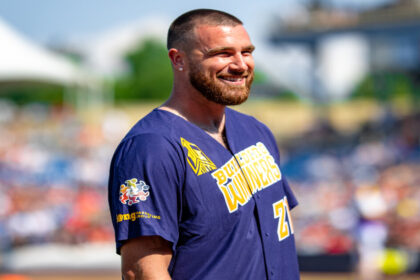 Travis kelce NFL players