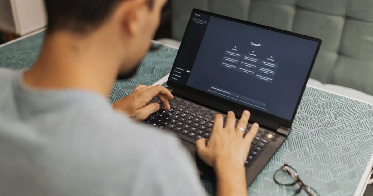 Should you be polite to AI platforms like ChatGPT? Find out what experts say about it. (Uploaded by Matheus Bertelli- via Pexels)