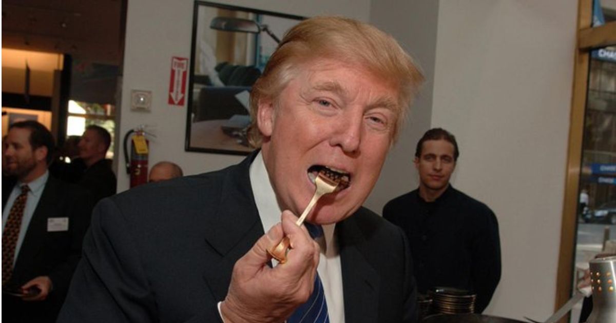 Strange Way Donald Trump Eats His Pizza