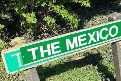The America Sign Changed to The Mexico