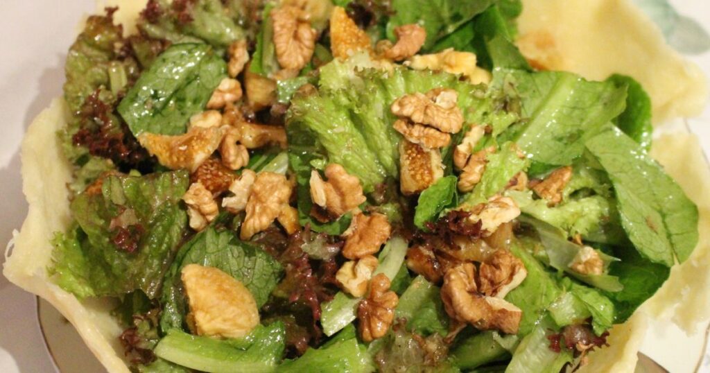 Walnut and Lettuce Salad in breakfast!