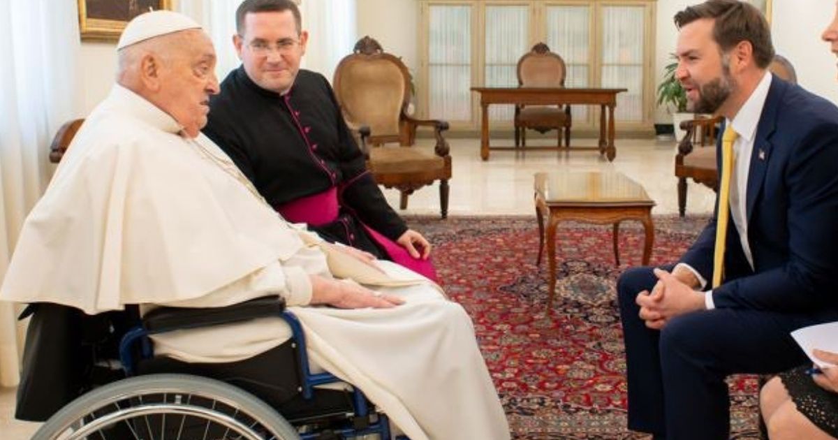 JD Vance met Pope francis