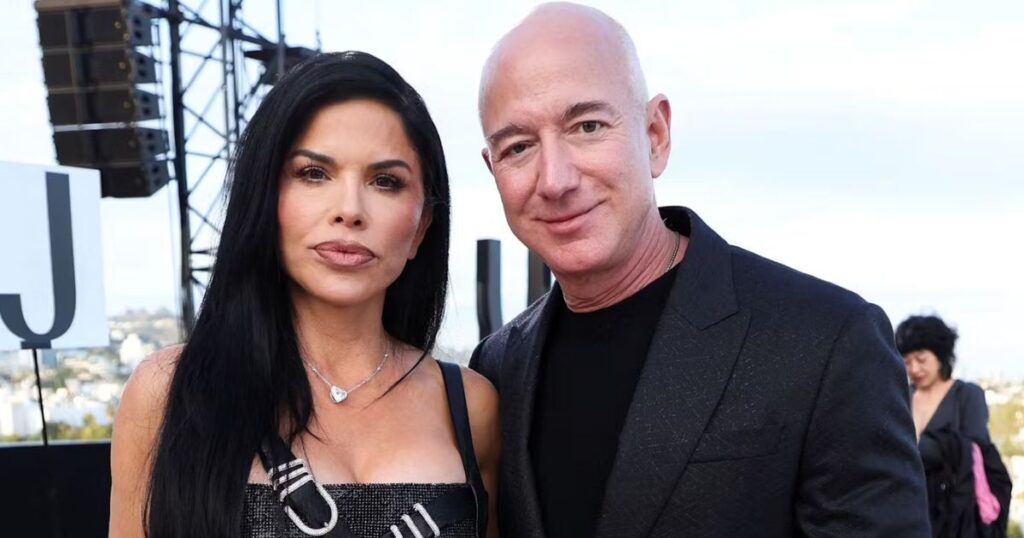 Jeff Bezos and Lauren Sanchez