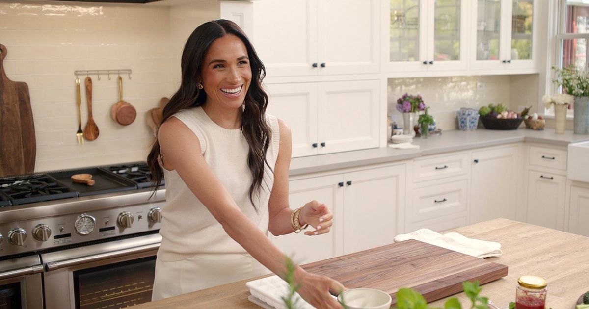 Meghan Markle hair transformation