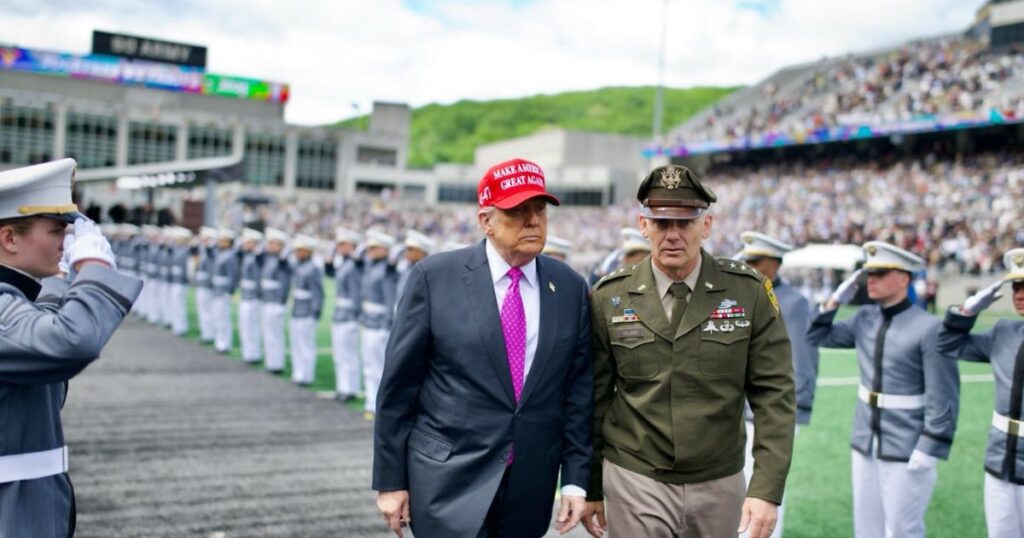 President Donald Trump Addresses the West Point Class of 2025 ( @WhiteHouse|X)