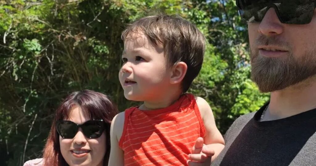 Marine veteran Adrian Clouatre with his wife Paola and one of his children before her ICE detention