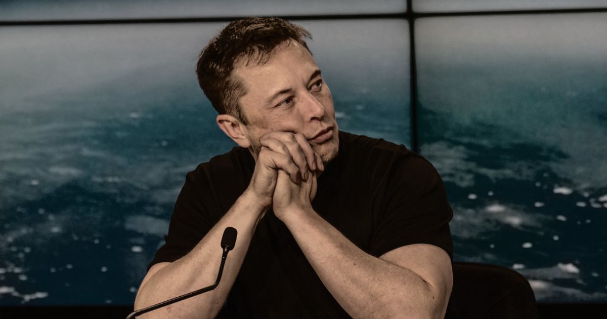 Elon Musk Trolled For Looking Like He's Tripping on Ketamine