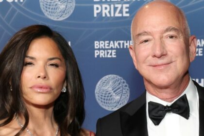 Jeff Bezos Gears Up With Wedding Prenup for Lauren Sanchez