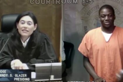 Judge Mindy Glazer Meets Her Old Classmate in Courtroom