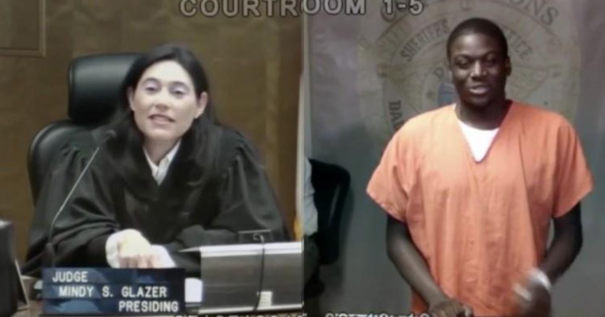 Judge Mindy Glazer Meets Her Old Classmate in Courtroom