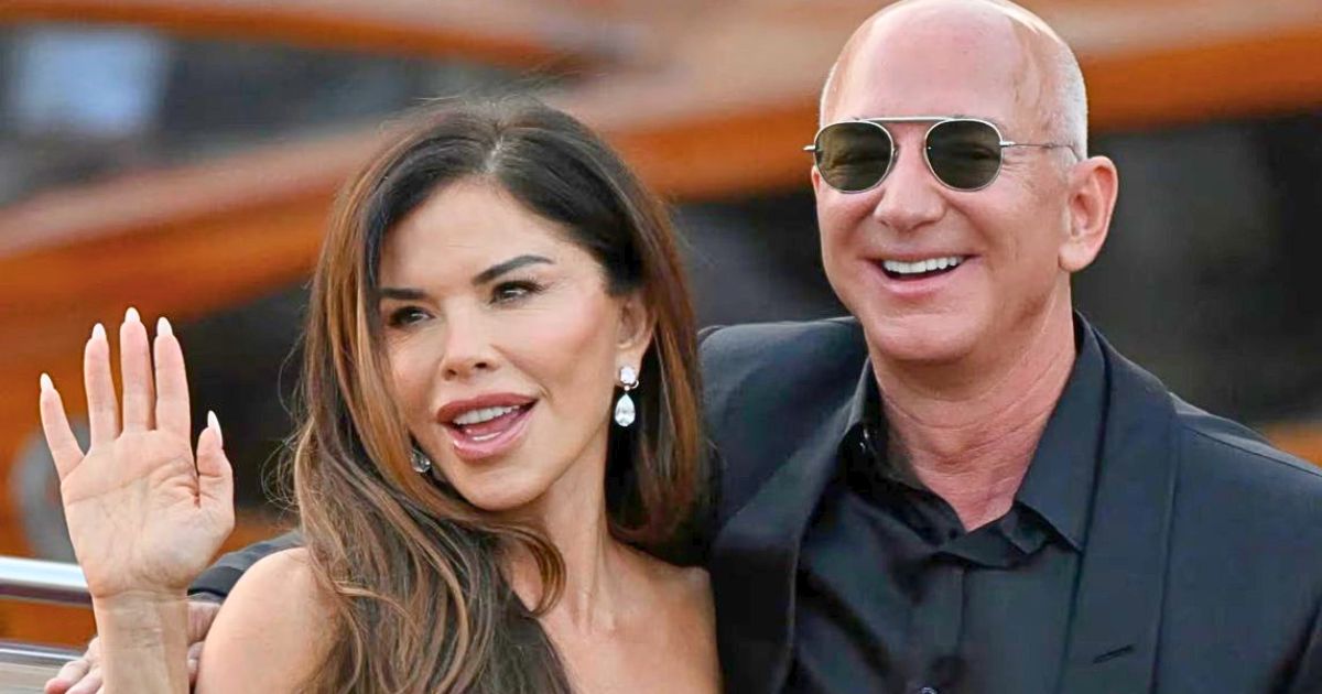 Jeff Bezos and Lauren Sánchez in Venice