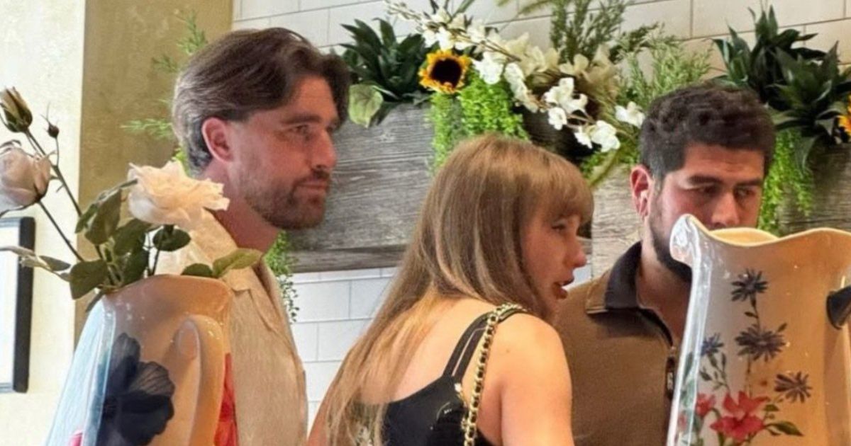 Travis Kelce with Taylor Swift in Florida