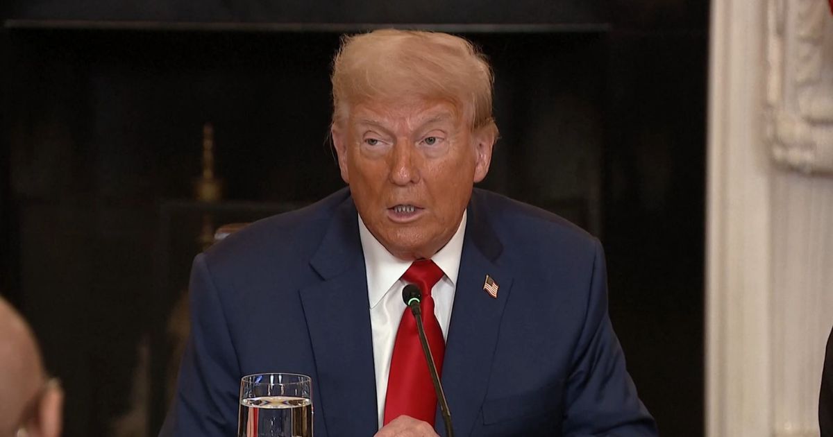 Donald Trump gets trolled for bad spray tan job