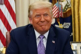 Donald Trump’s Latest World Peace Boast Leaves Everyone Stunned ( Image Credits: @@DDNewslive|X).