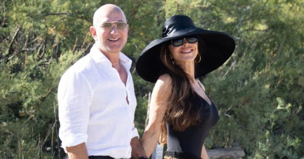 Lauren Sanchez and Jeff Bezos at there honeymoon
