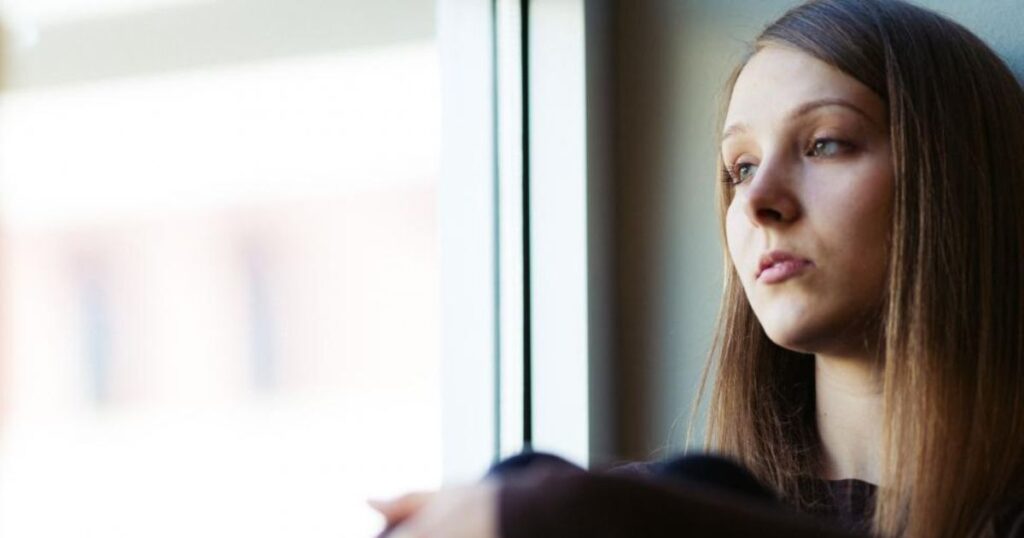 A woman dumped her boyfriend after he gifted her dream dress to his mom, and gave her a $50 Sephora card instead.