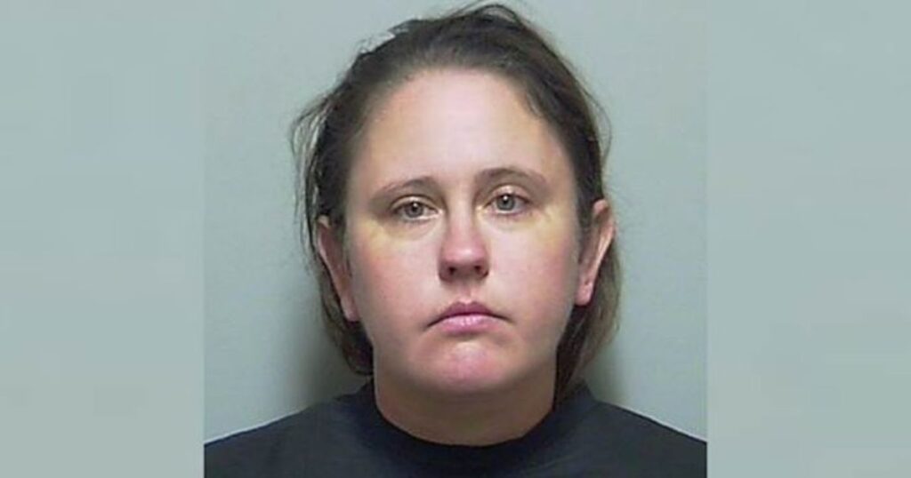 Florida Mom Leaves for Weeks for Party Leaving His Son and Seven Dogs in Filthy Home