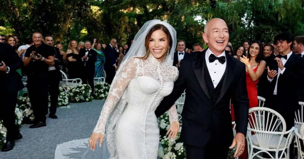 Jeff Bezos and Lauren Sánchez's Romance Began With Scandals Before It Reached the Aisle