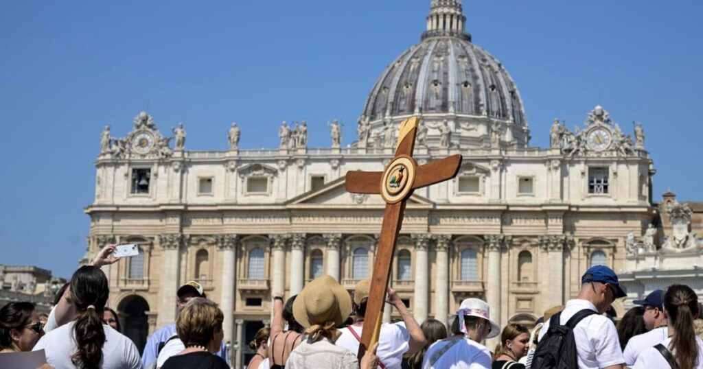 Top Vatican officials accused of money laundering