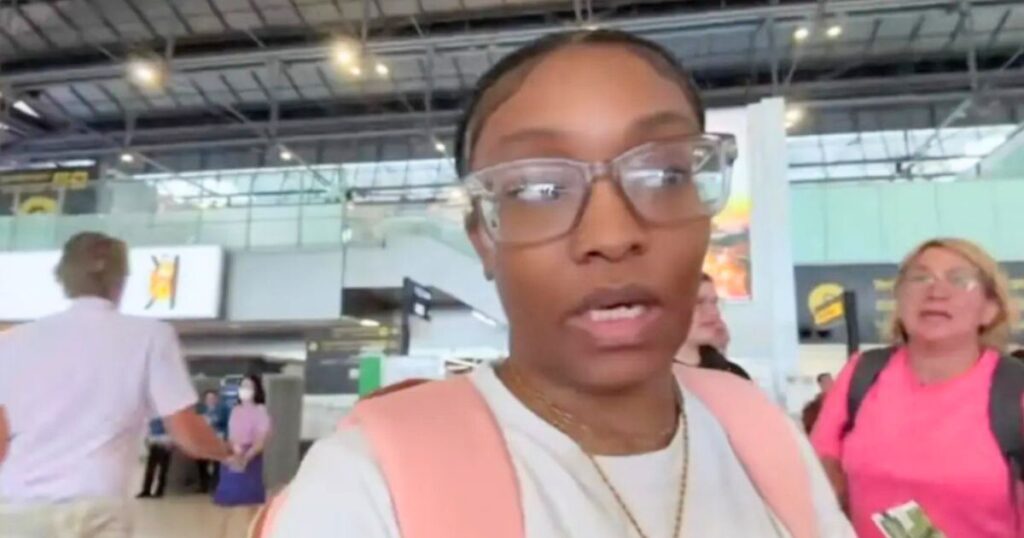 black woman was recording YouTube video when a White woman starrted arguing with her at airport.