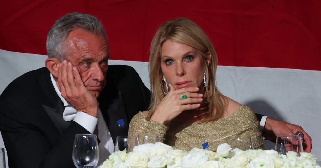 Cheryl Hines and RFK Jr’s marriage hints at red flags