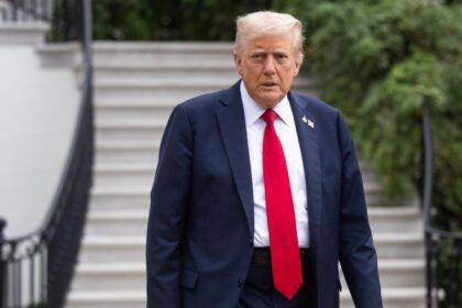 CNN host blames Trump's alleged dementia for government shutdown