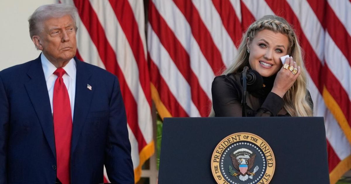 Erika Kirk and President Donald Trump (@KUWTTRUMPS|X.com).