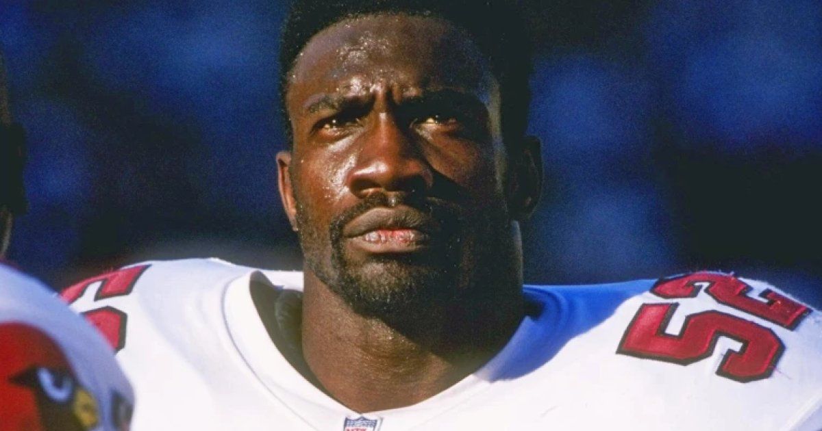 Former NFL athlete sueing after being detained wrongfully