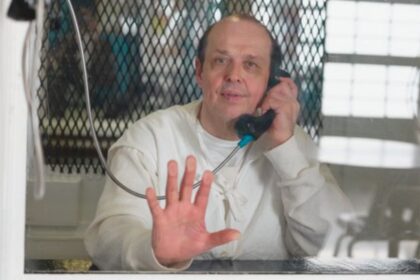 Robert Roberson (@kendallybrown|X.com).