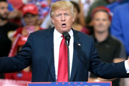 CNN Analyst Warns: “Trump Can’t Be Too Happy” as Democrats Surge in Key Races