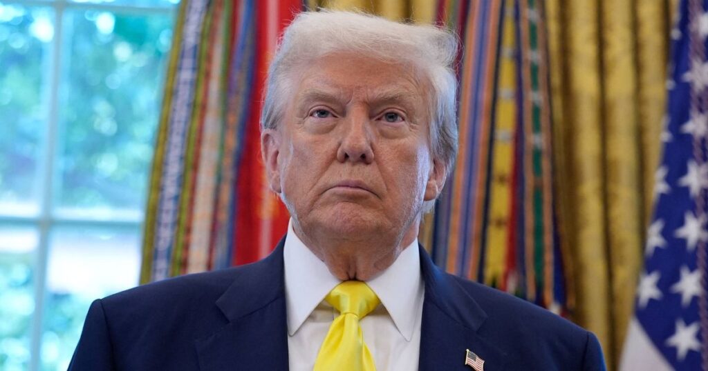 Donald Trump proceeds to ban obese and overweight people from getting U.S. Visas