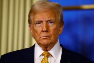 This secret sign just proved that Donald Trump is unfit for U.S. Presidential chair