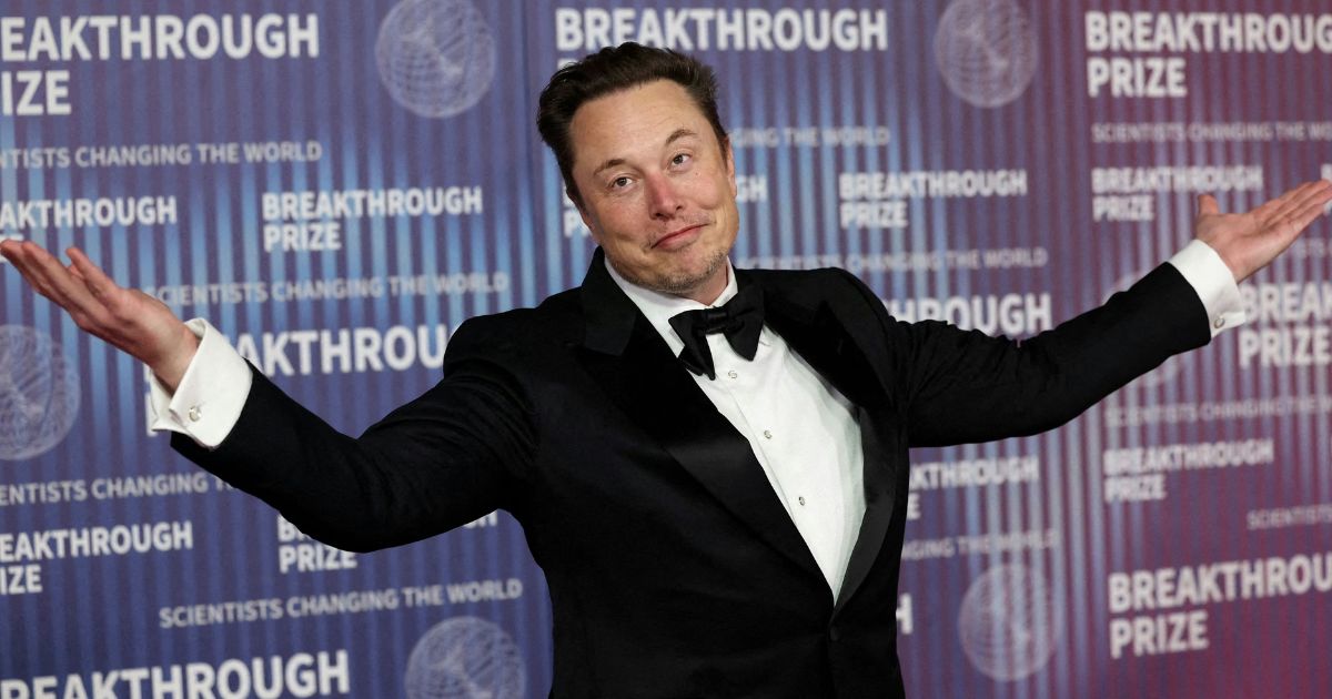 Elon Musk’s White House return gets an unpleasant clownish highlight