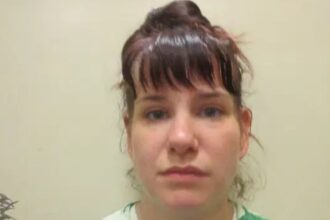 Married Dixon School District teacher jailed