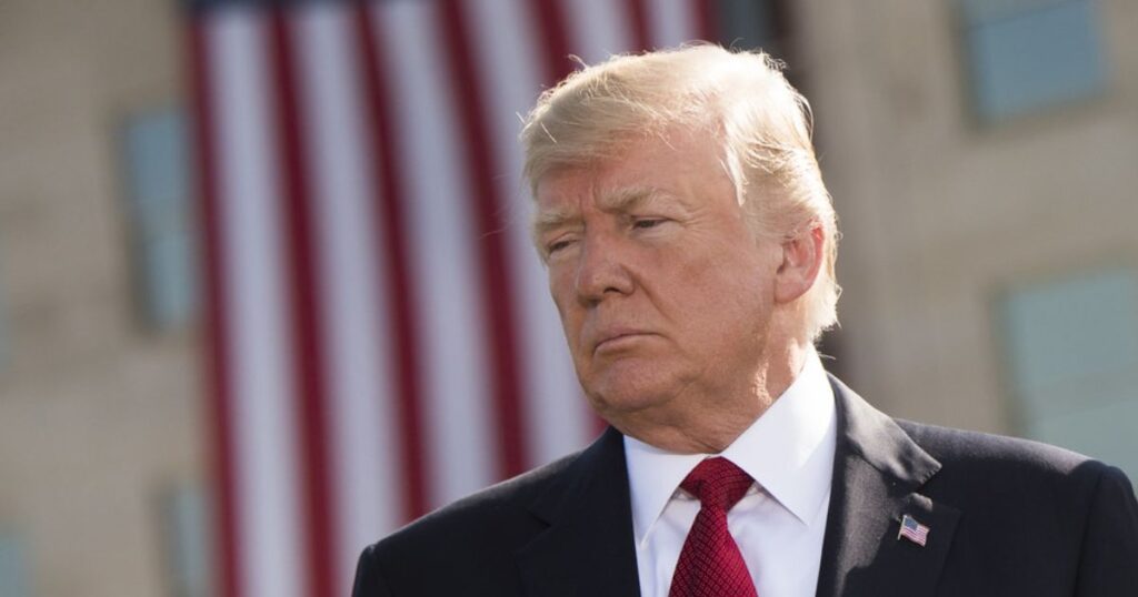 Doctor says White House is lying about Trump’s “perfect health,” insists he’s old and it shows. (Credits: by Chairman of the Joint Chiefs of Staff- via Flickr).