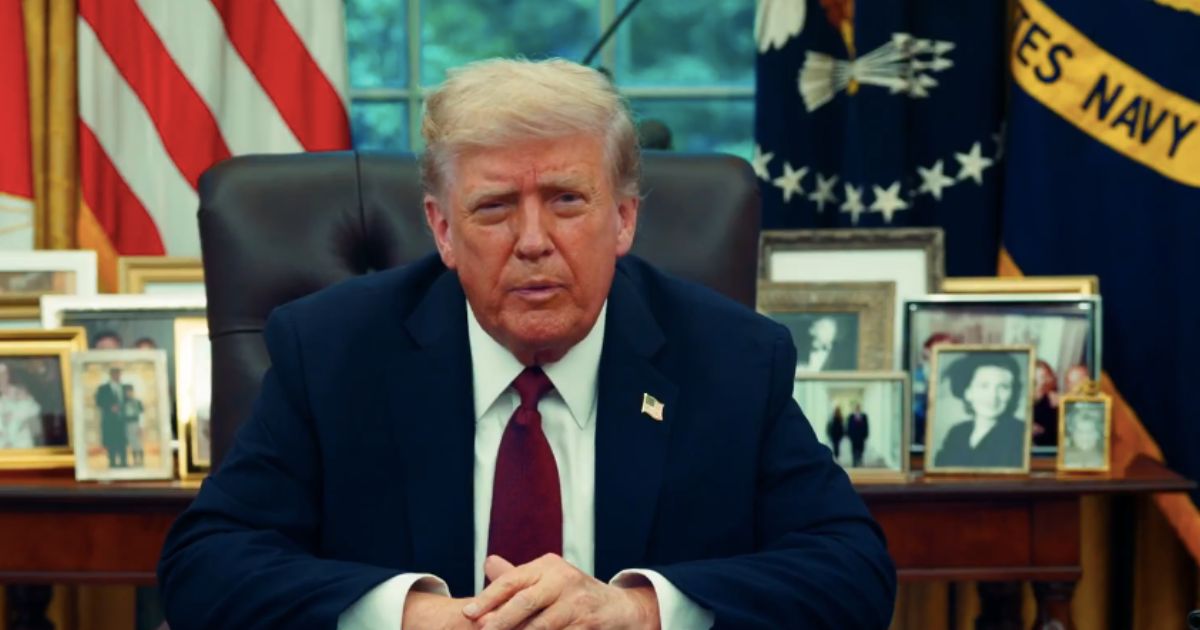 Viewers question Donald Trump’s posture while walking.