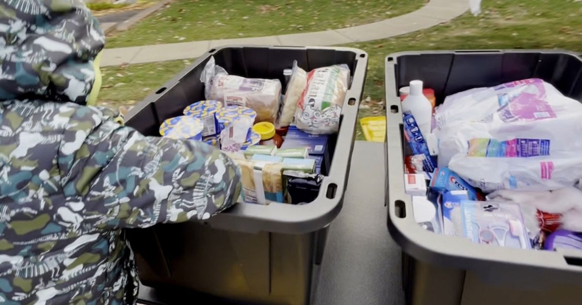 Pittsburgh man goes viral after starting community pantry