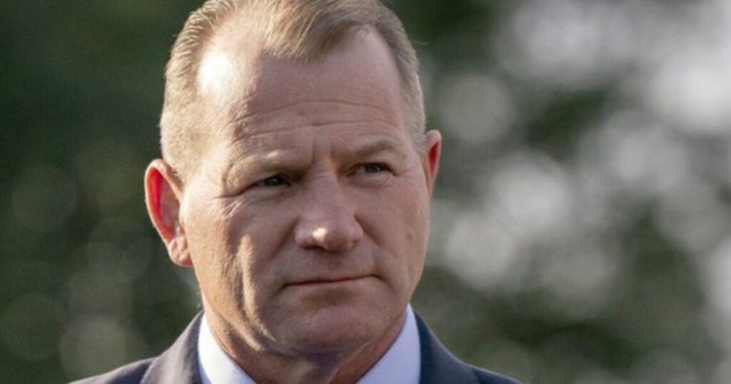 Texas Rep Troy Nehls lashes out at a NBC reporter over question on the 'Epstein Files' release. Netizens outraged. (@bennyjohnson|X.com).