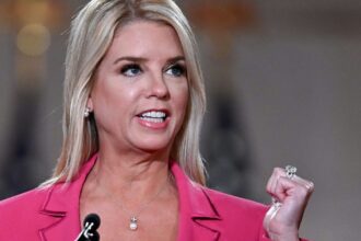 Pam Bondi miserably fails at delivering a Trump-inspiring rant and netizens can’t unsee it now