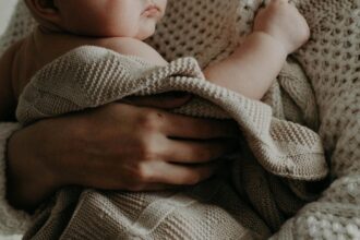 Breastfeeding mom evicted from restaurant in Georgia, video goes viral