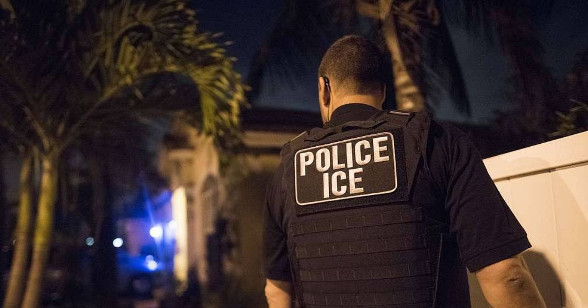 Hispanic woman threatened with getting reported to the ICE by a pastor over parking issue