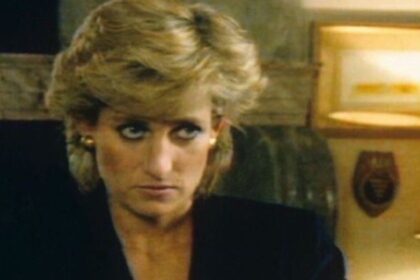 Princess Diana's death was one of the biggest tragedies of the 90s. (Credit: X/FXMC195)