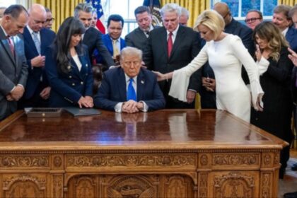 Donald Trump Paula White